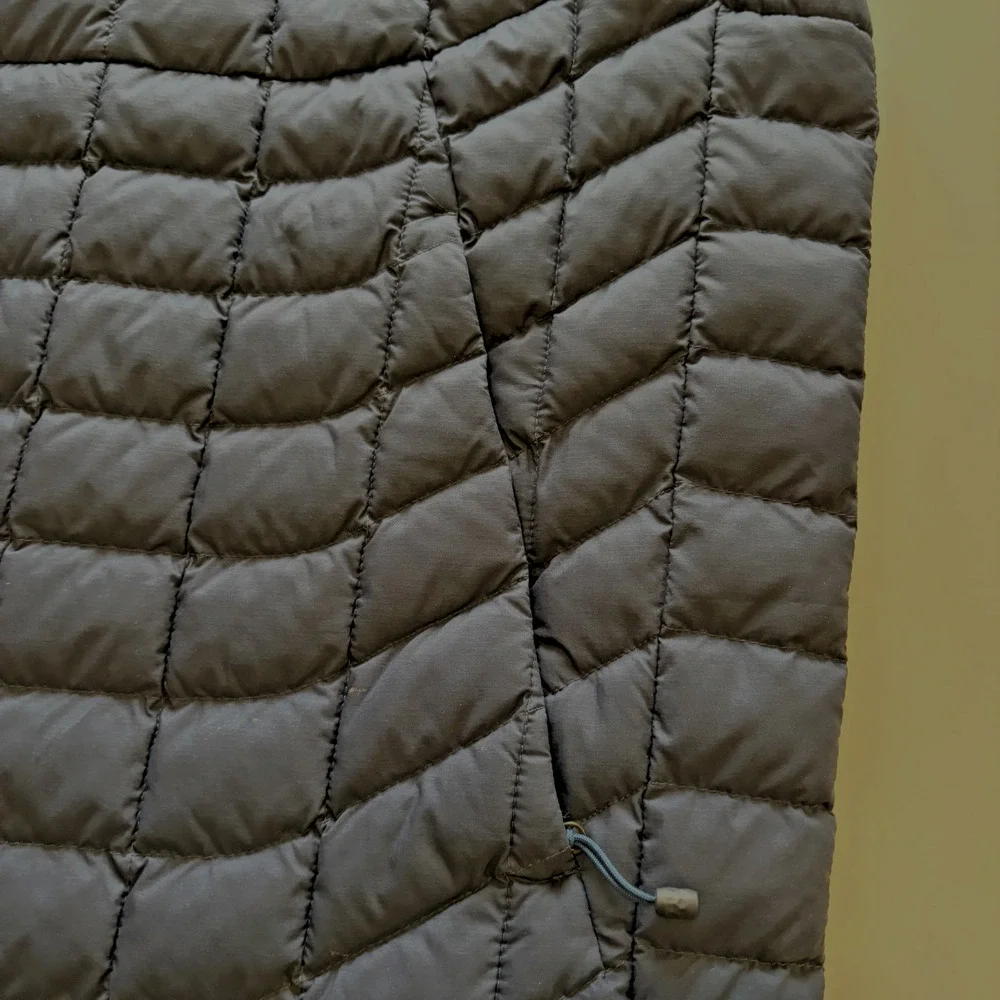 The North Face TThermoBall Vest Mens Large Navy Blue Quilted Insulated Full Zip